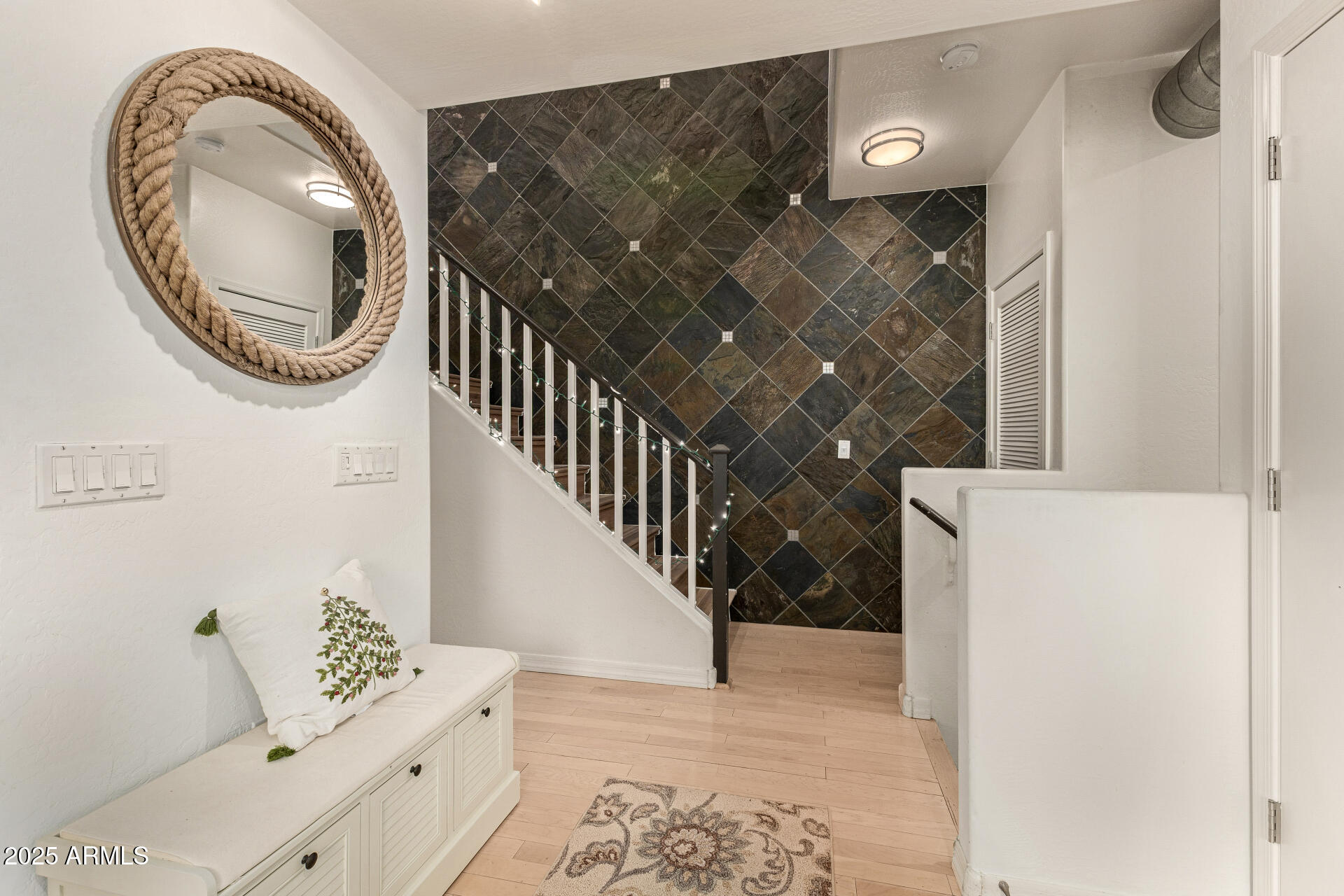 706 E WASHINGTON Street 114