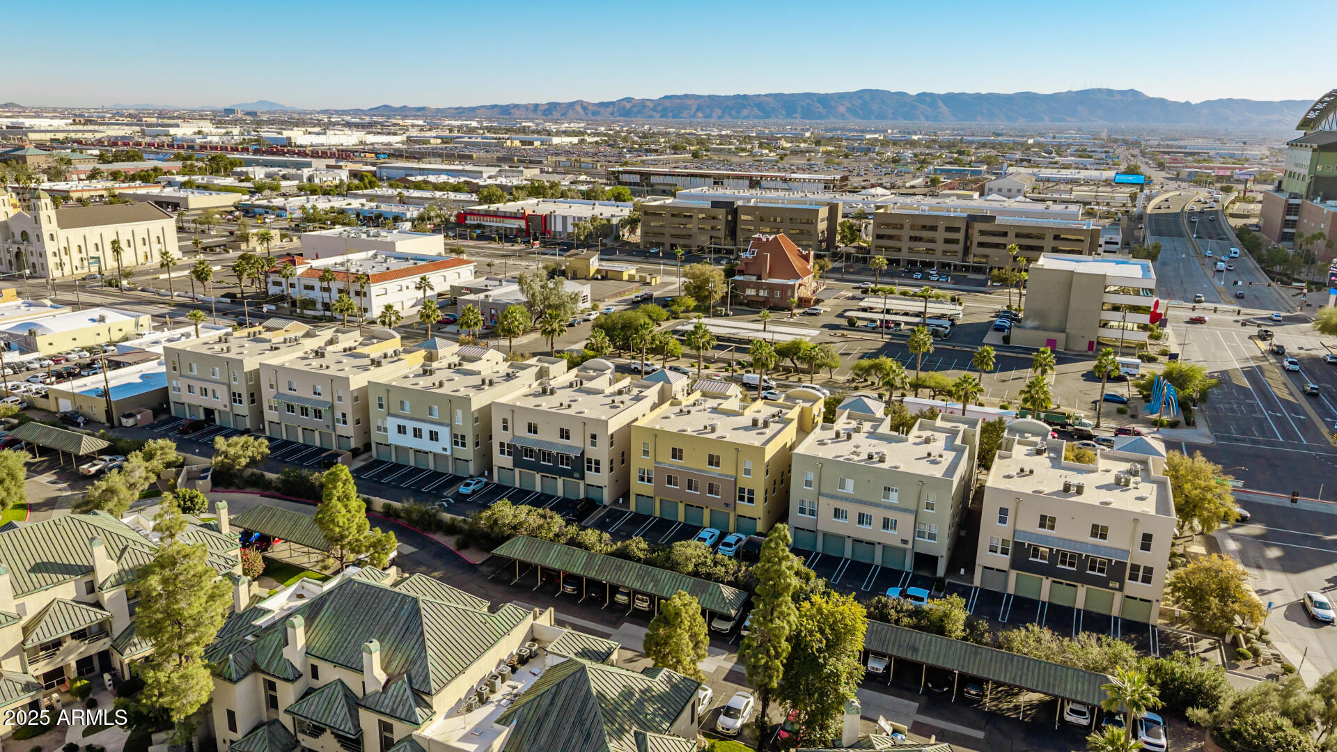 706 E WASHINGTON Street 114