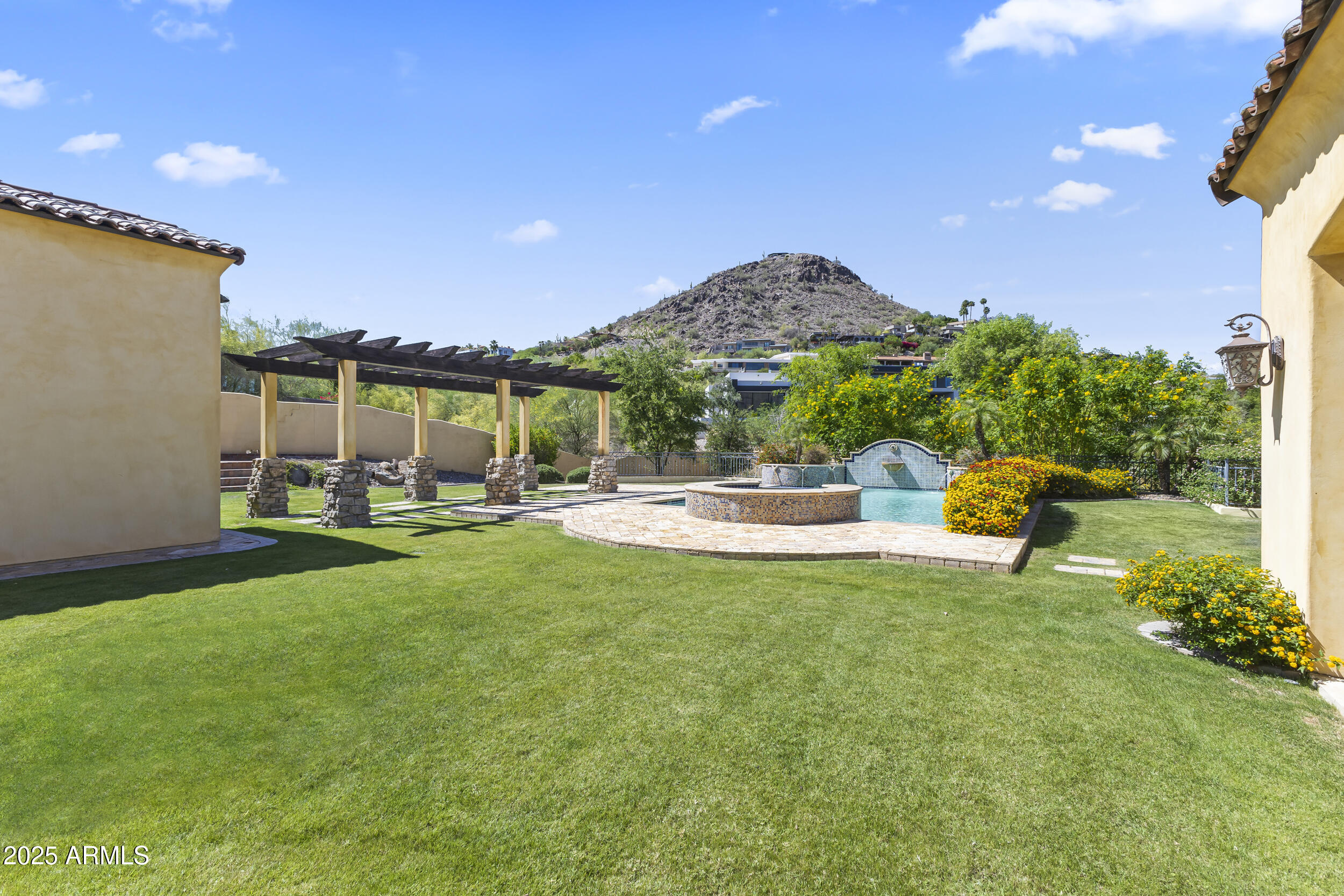 4334 E Desert Crest Drive