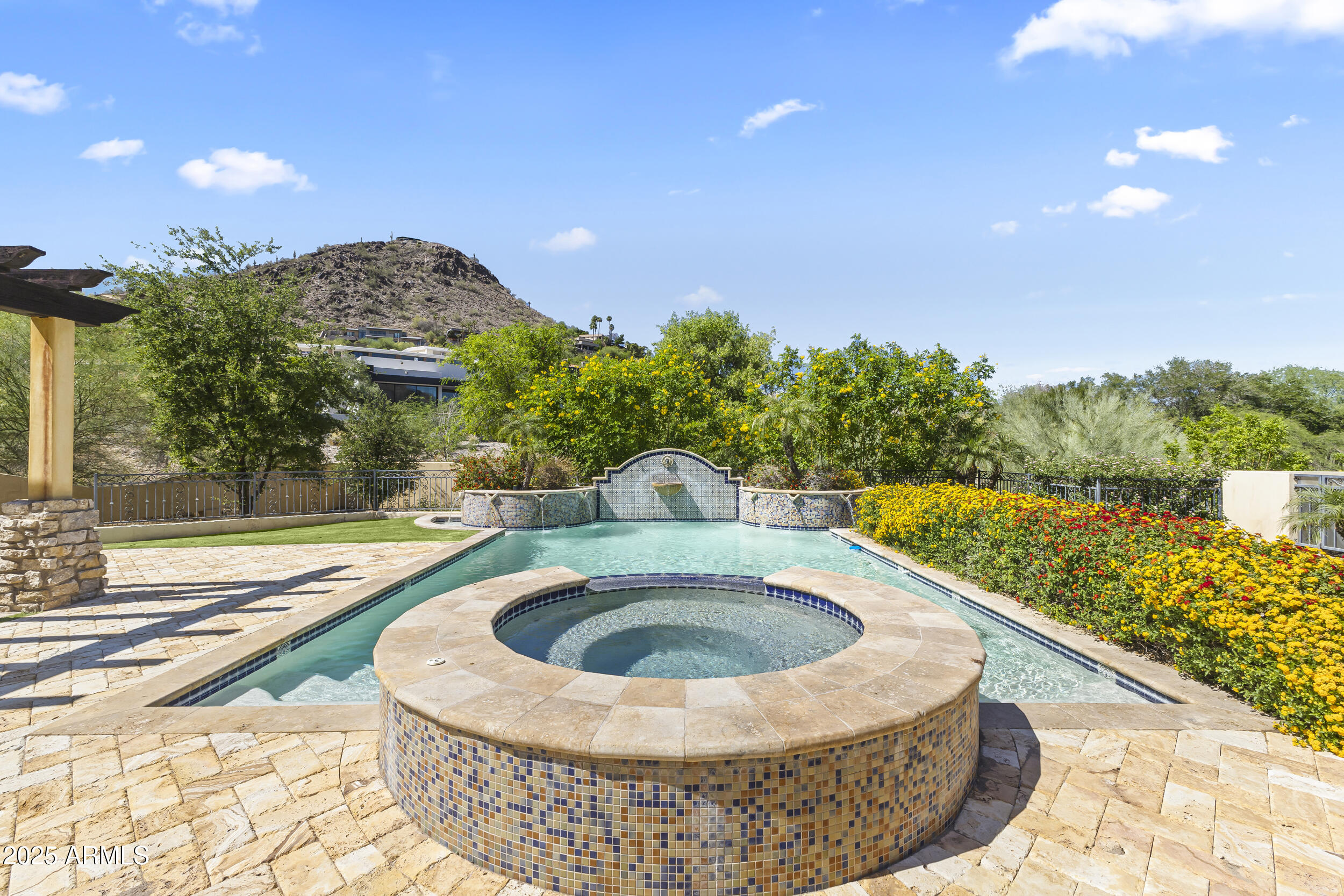 4334 E Desert Crest Drive