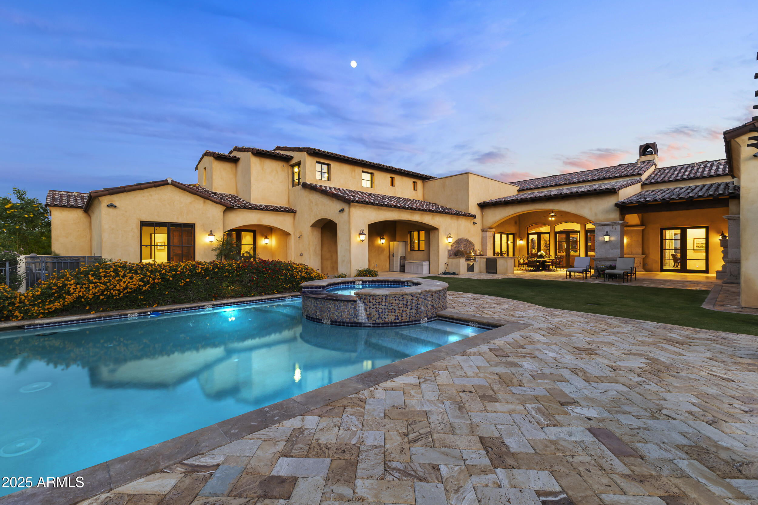 4334 E Desert Crest Drive