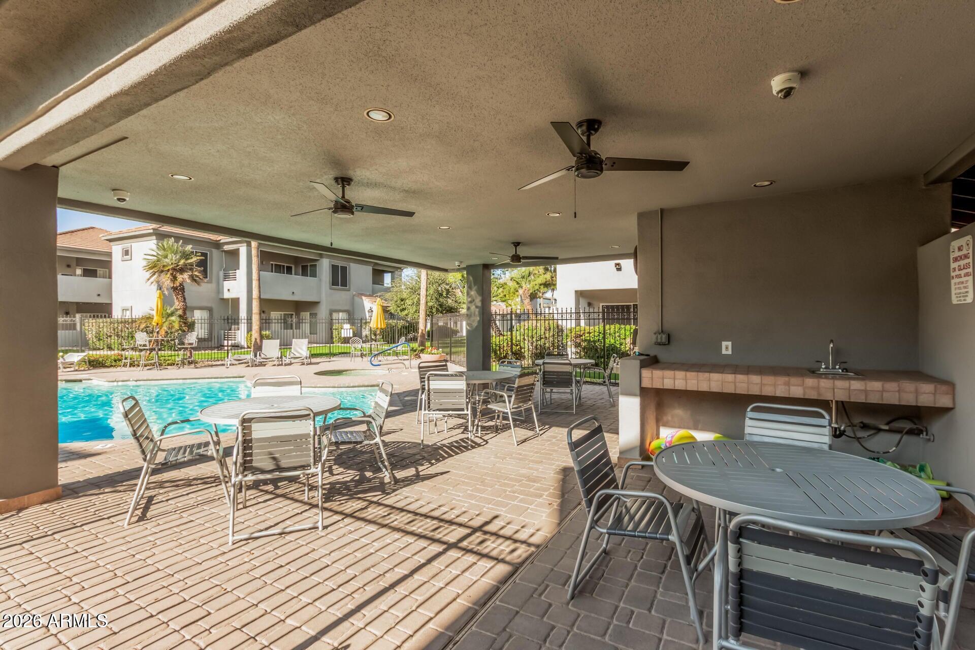 7401 W ARROWHEAD CLUBHOUSE Drive 2087