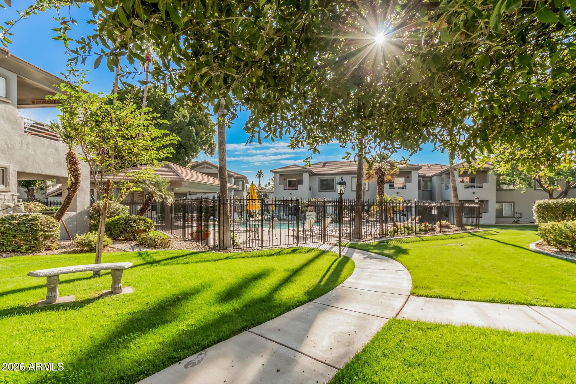 7401 W ARROWHEAD CLUBHOUSE Drive 2087