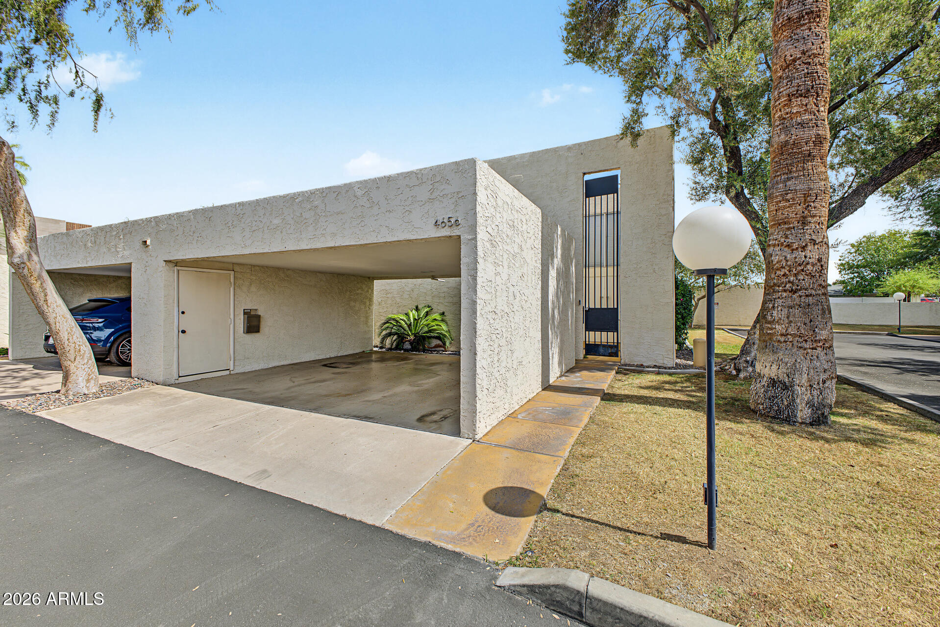 4656 N 40th Street
