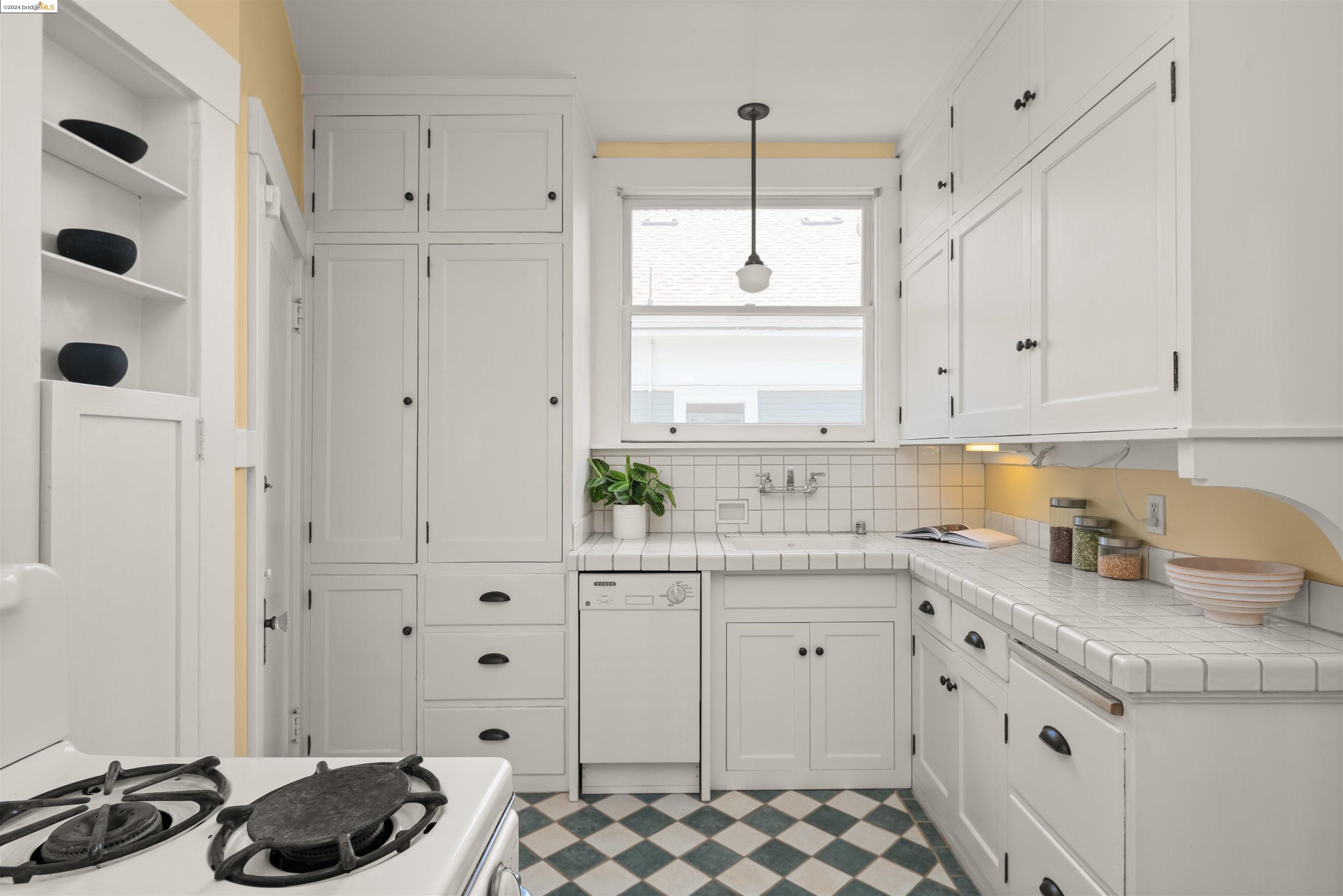 1846 Delaware St # 3