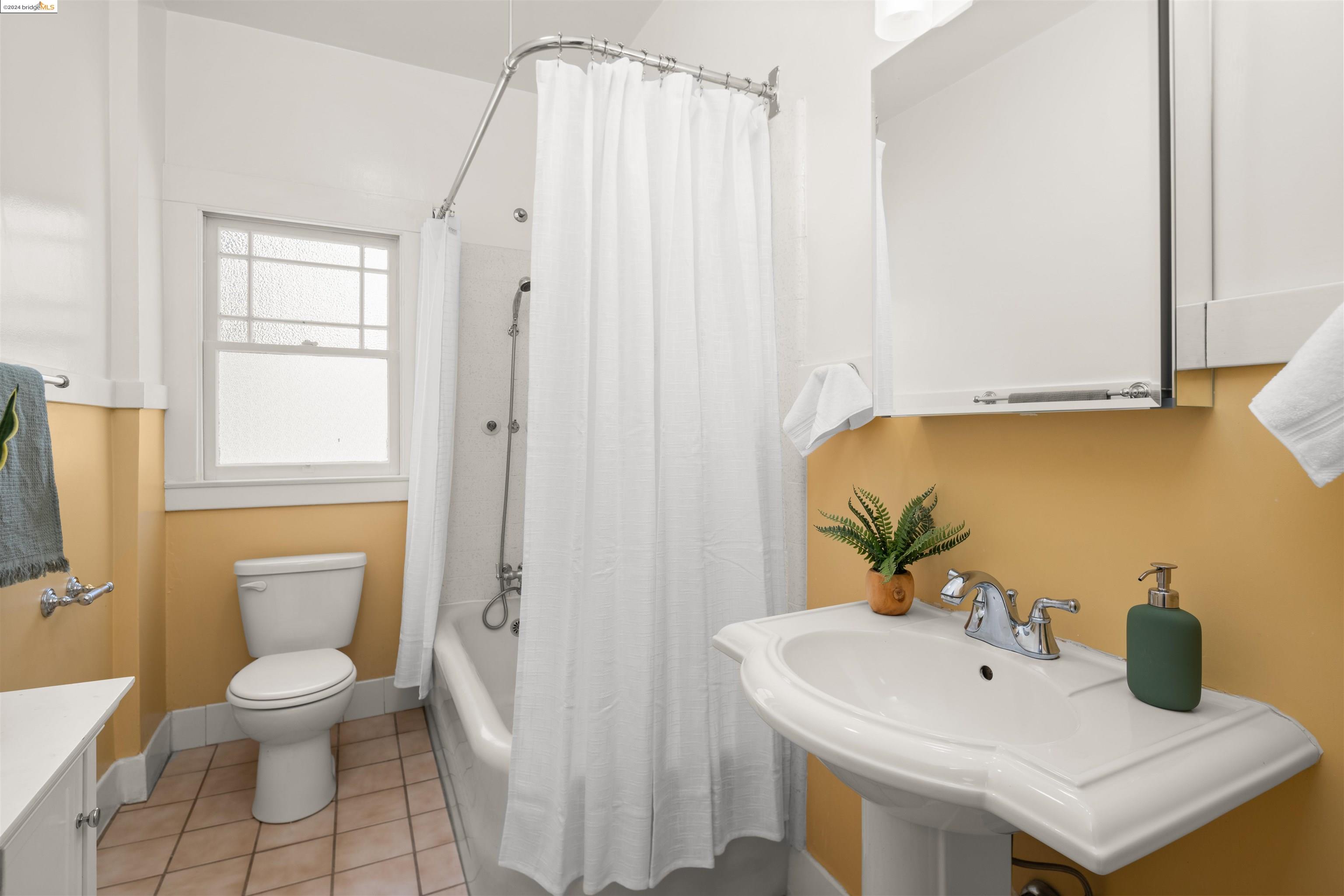 1846 Delaware St # 3