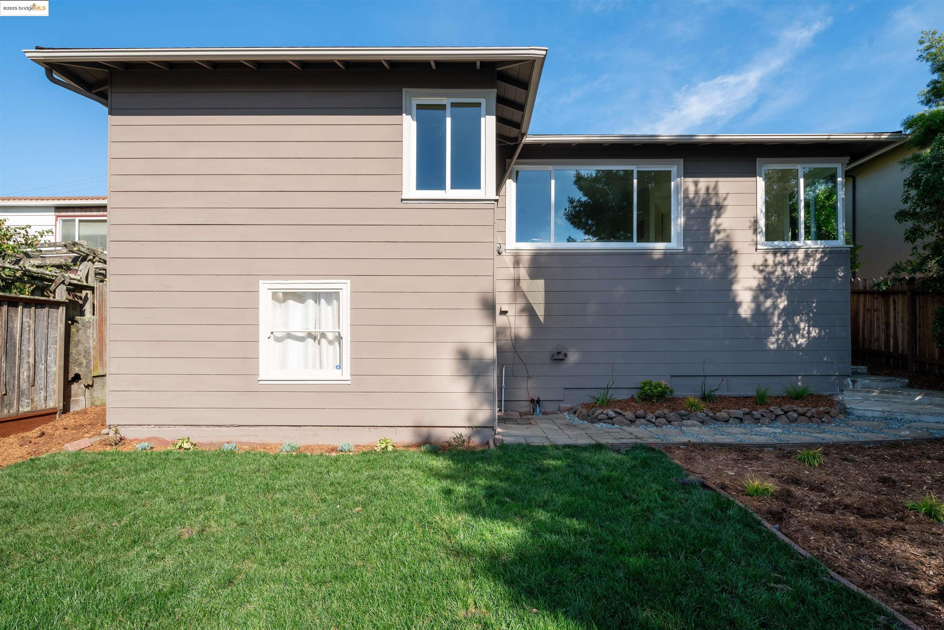 274 Grizzly Peak Blvd