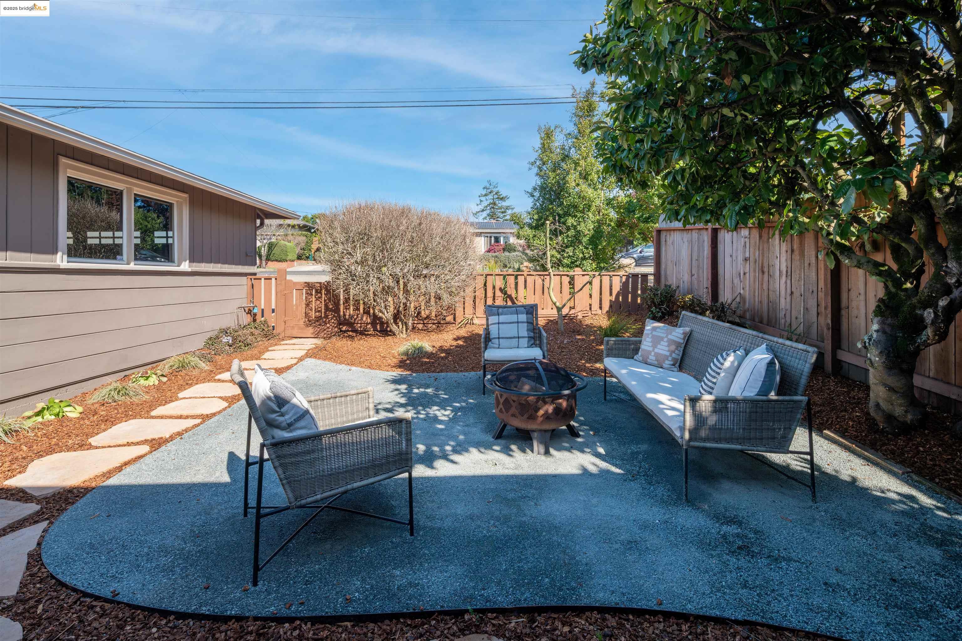 274 Grizzly Peak Blvd