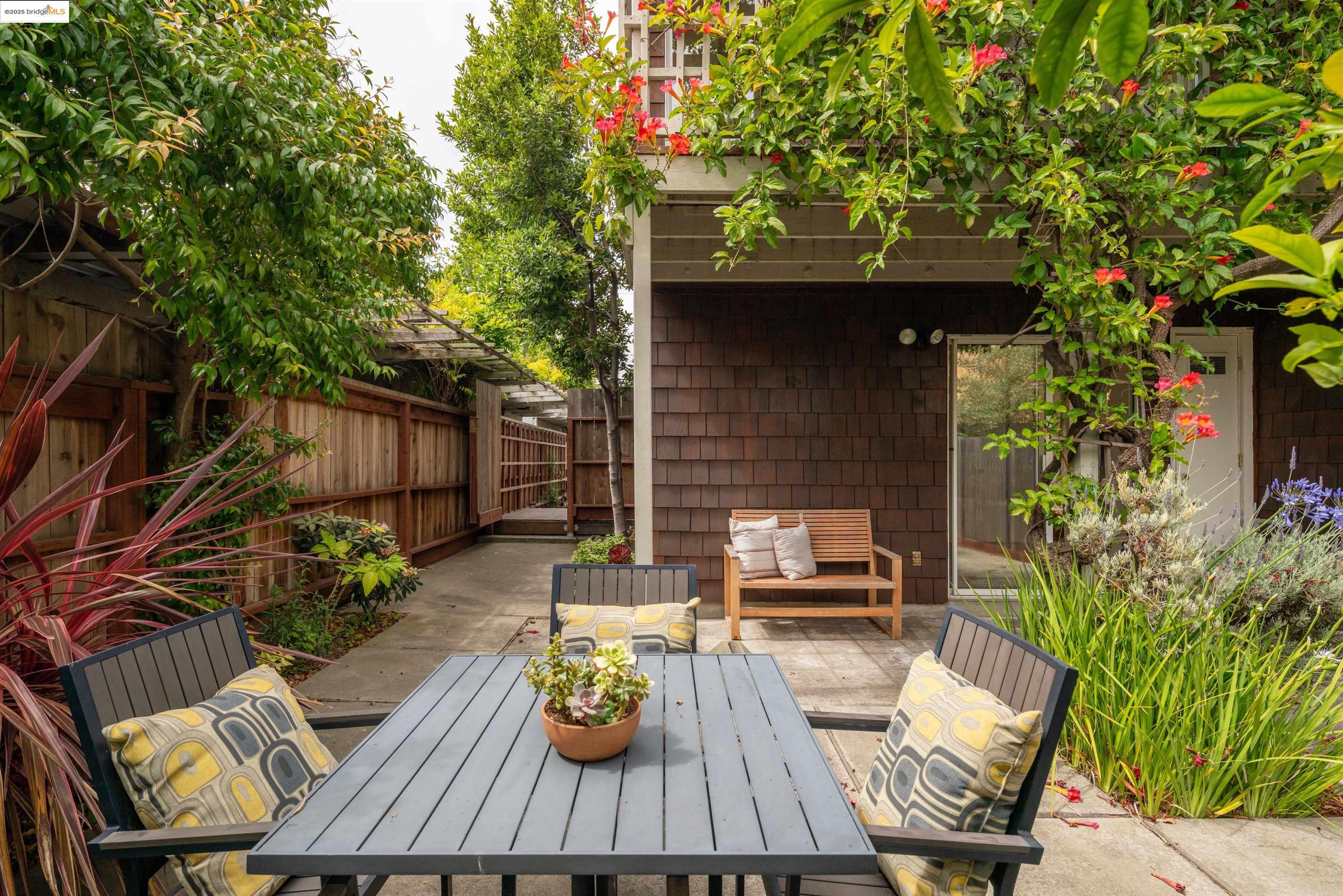 1812 Dwight Way # 2 Unit: 1-2