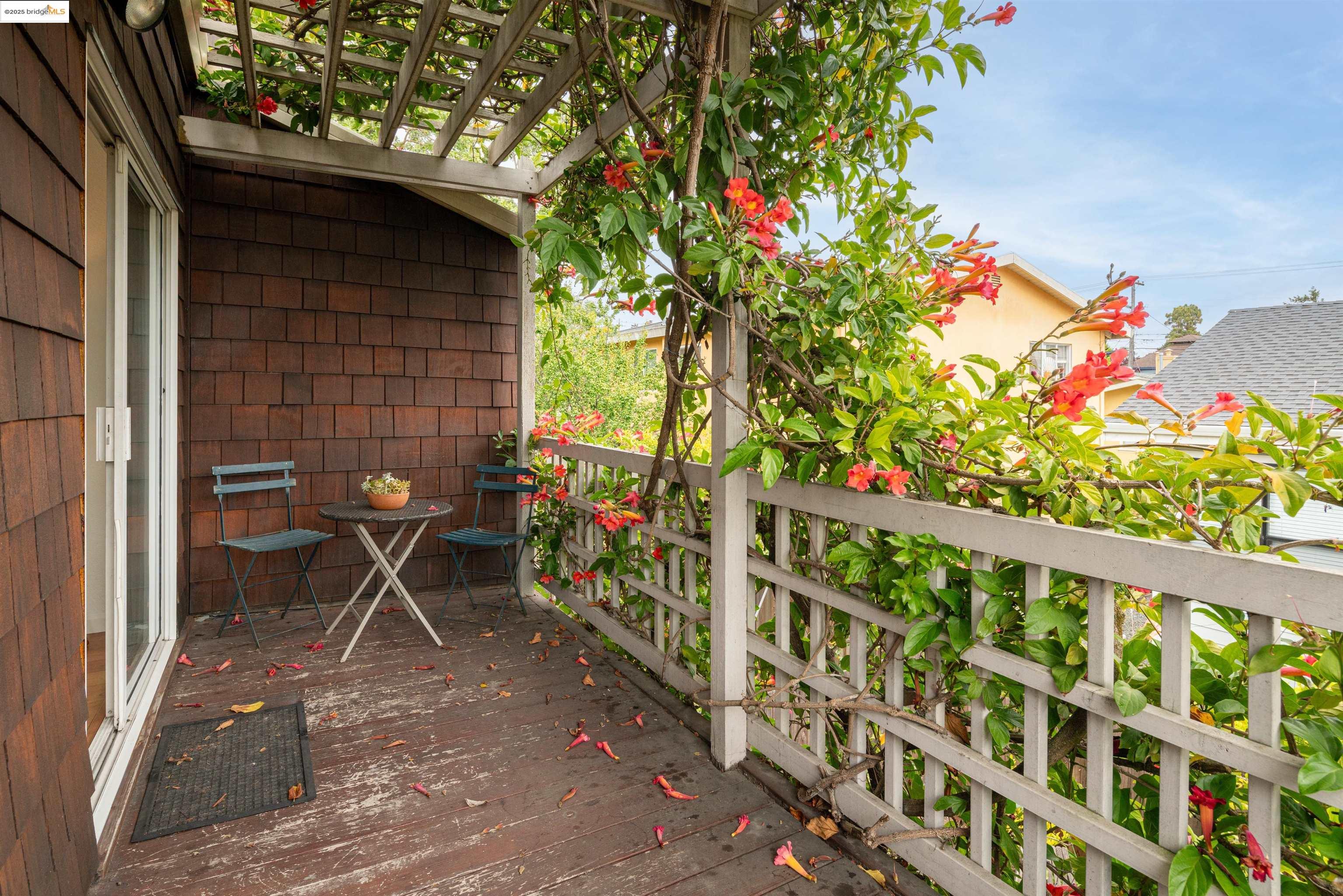 1812 Dwight Way # 2 Unit: 1-2