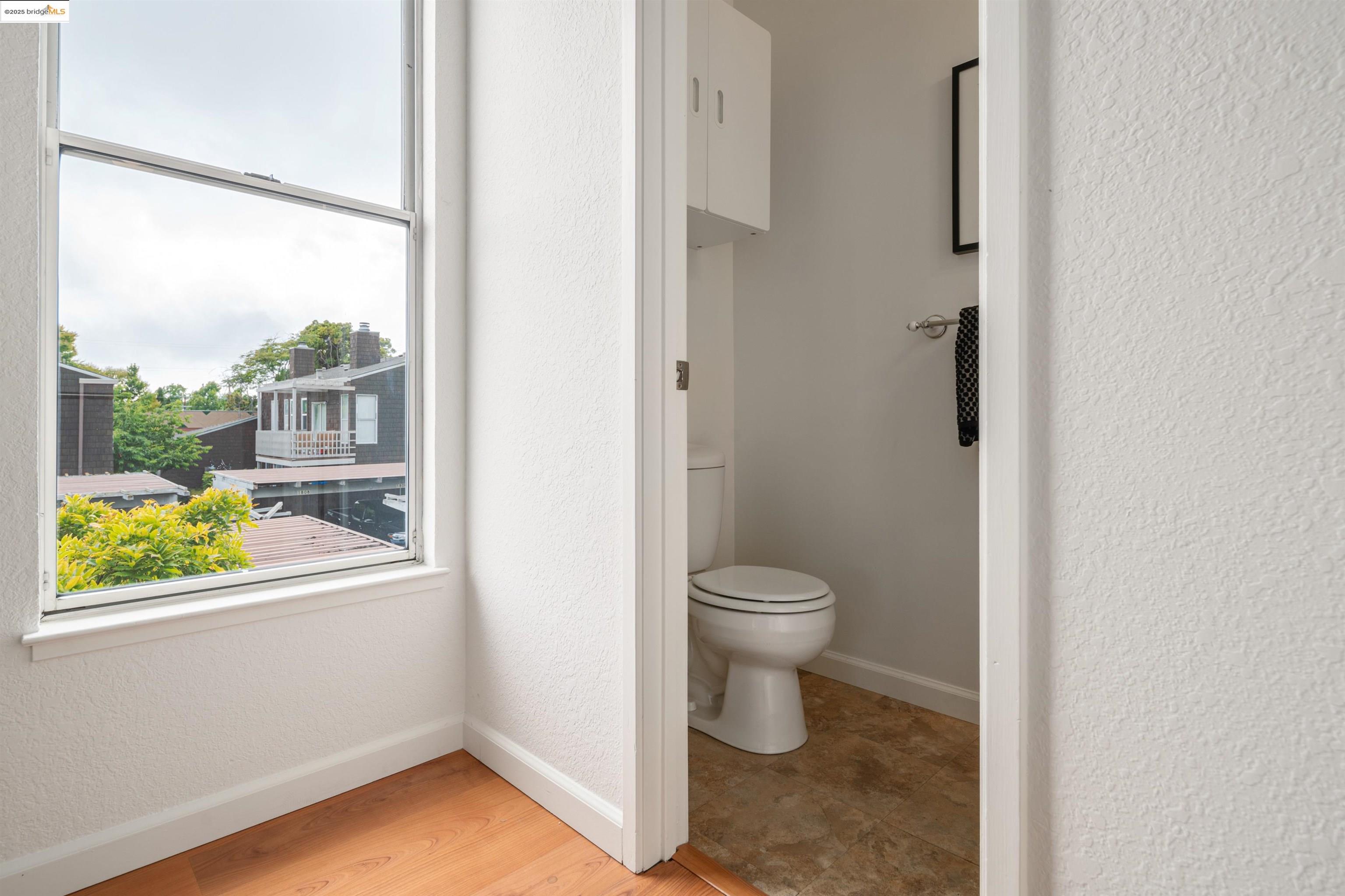 1812 Dwight Way # 2 Unit: 1-2