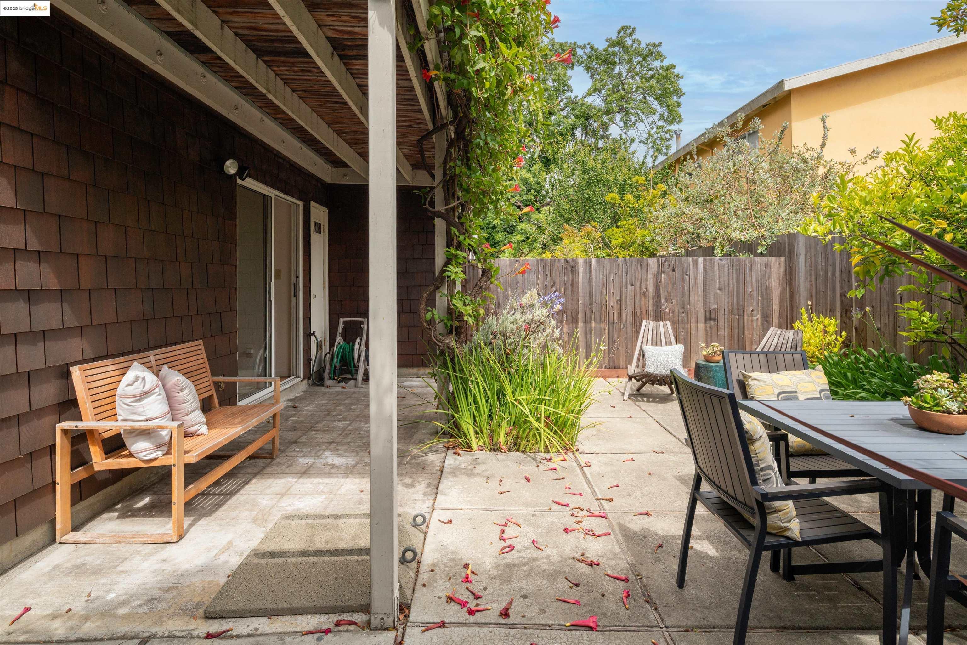 1812 Dwight Way # 2 Unit: 1-2