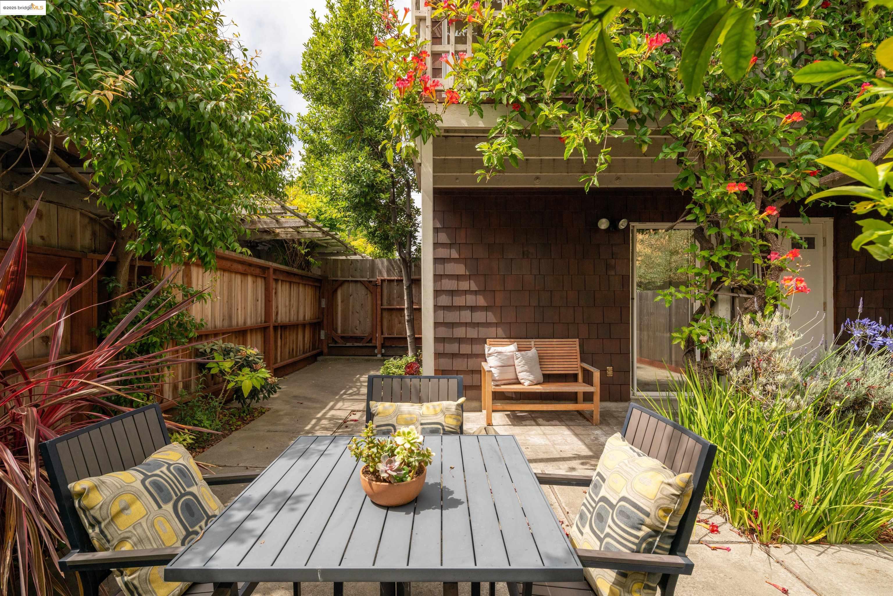 1812 Dwight Way # 2 Unit: 1-2