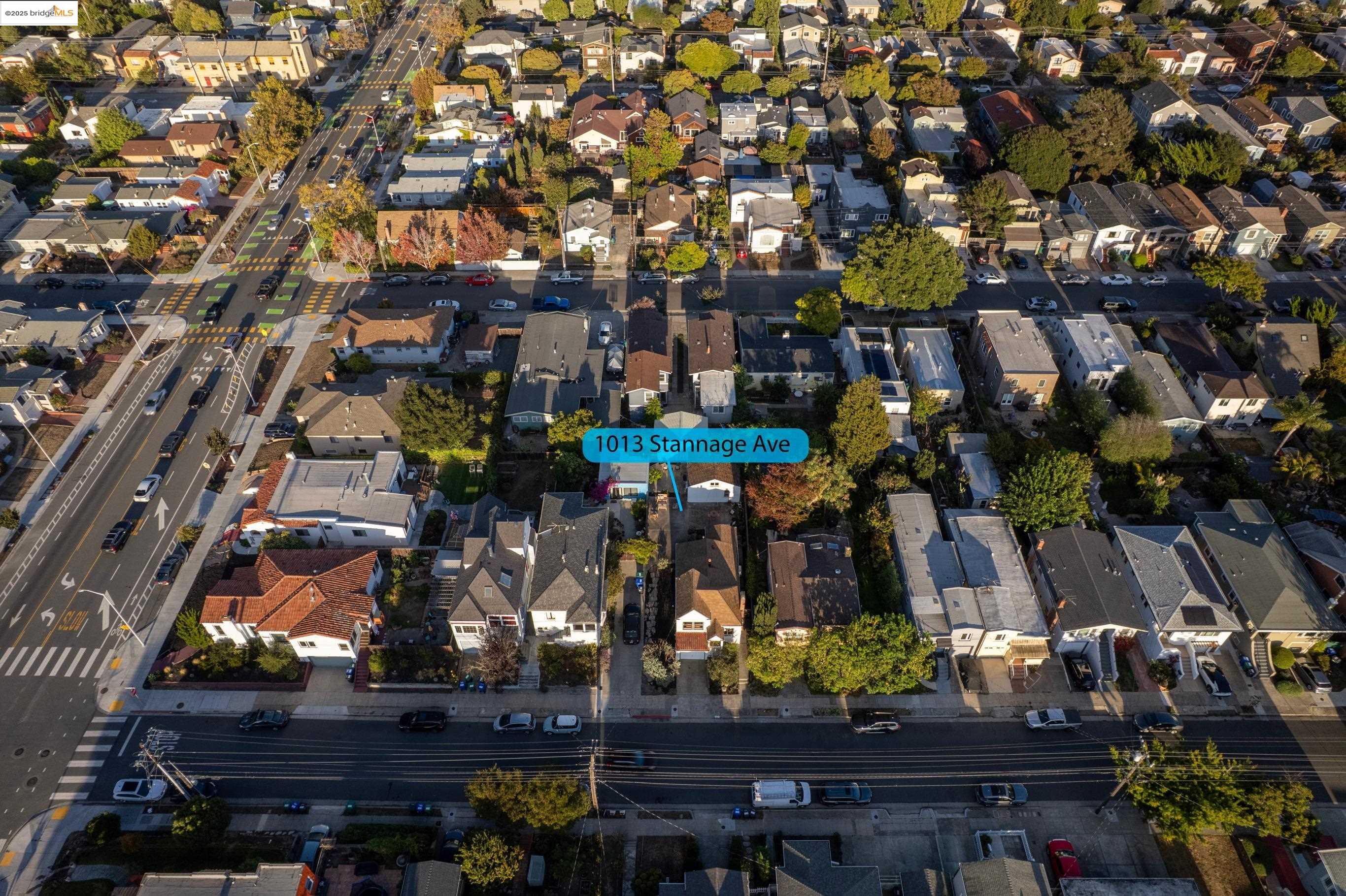 1013 Stannage Ave