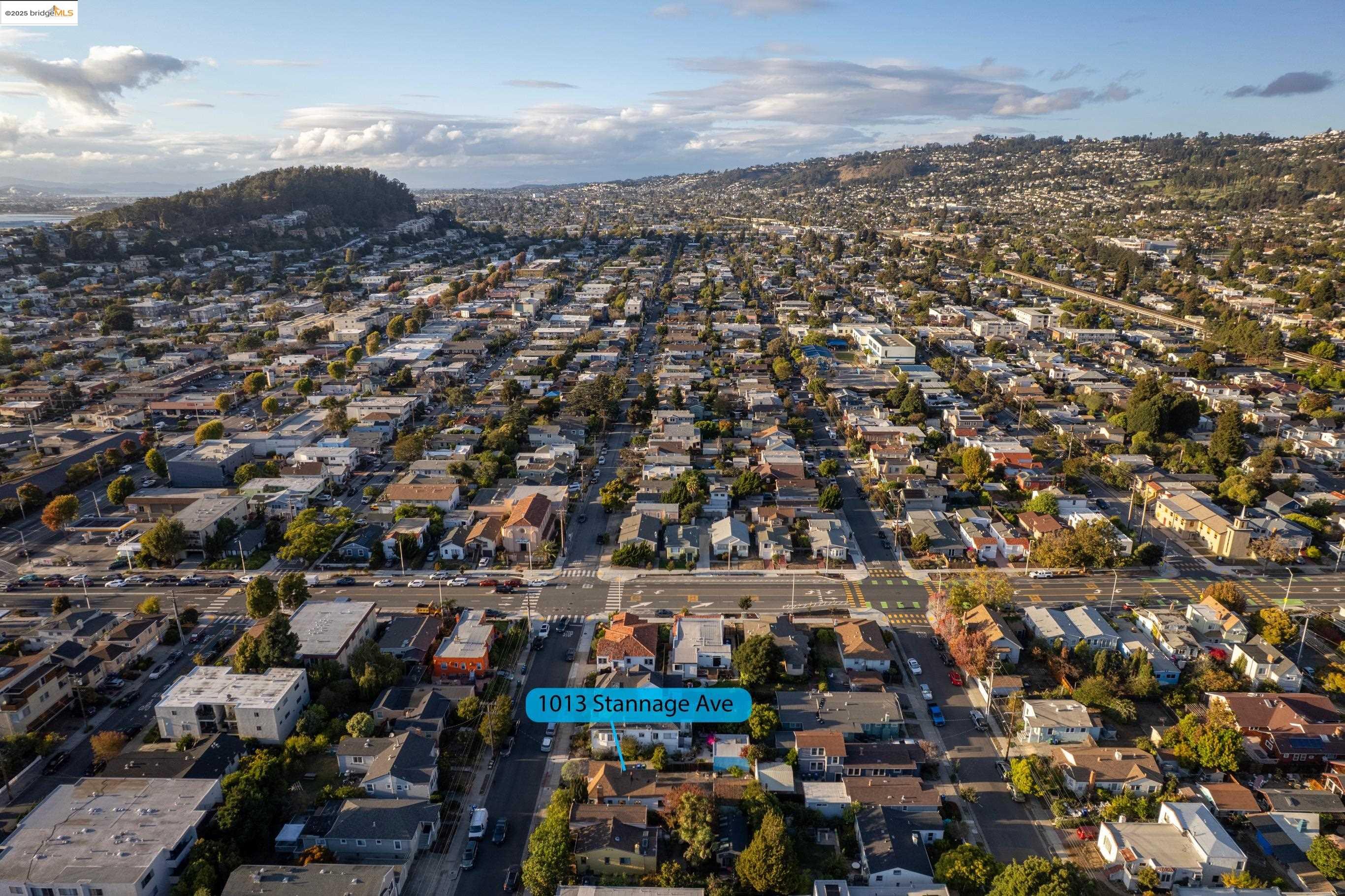 1013 Stannage Ave