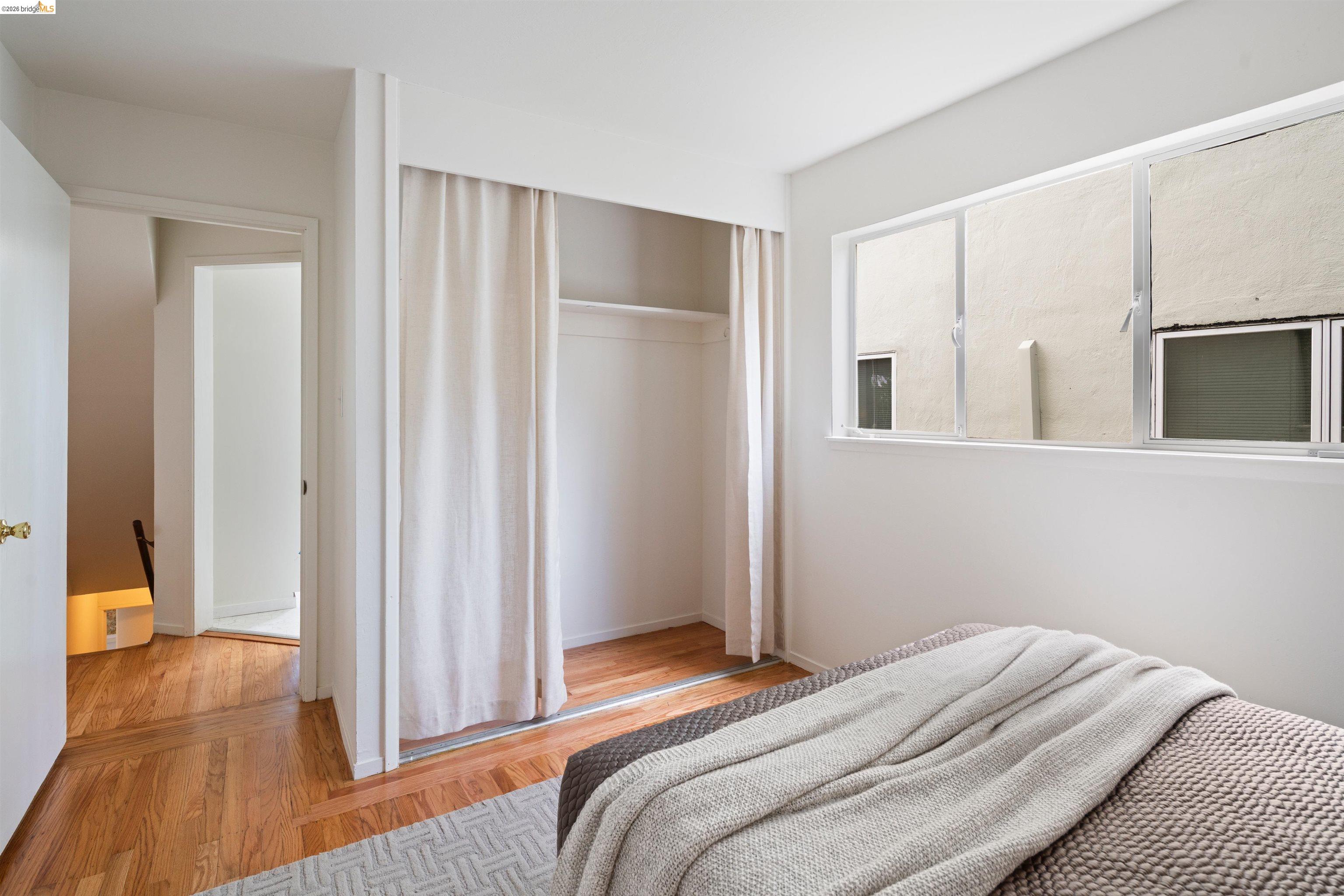 5941 Harbor View Ave