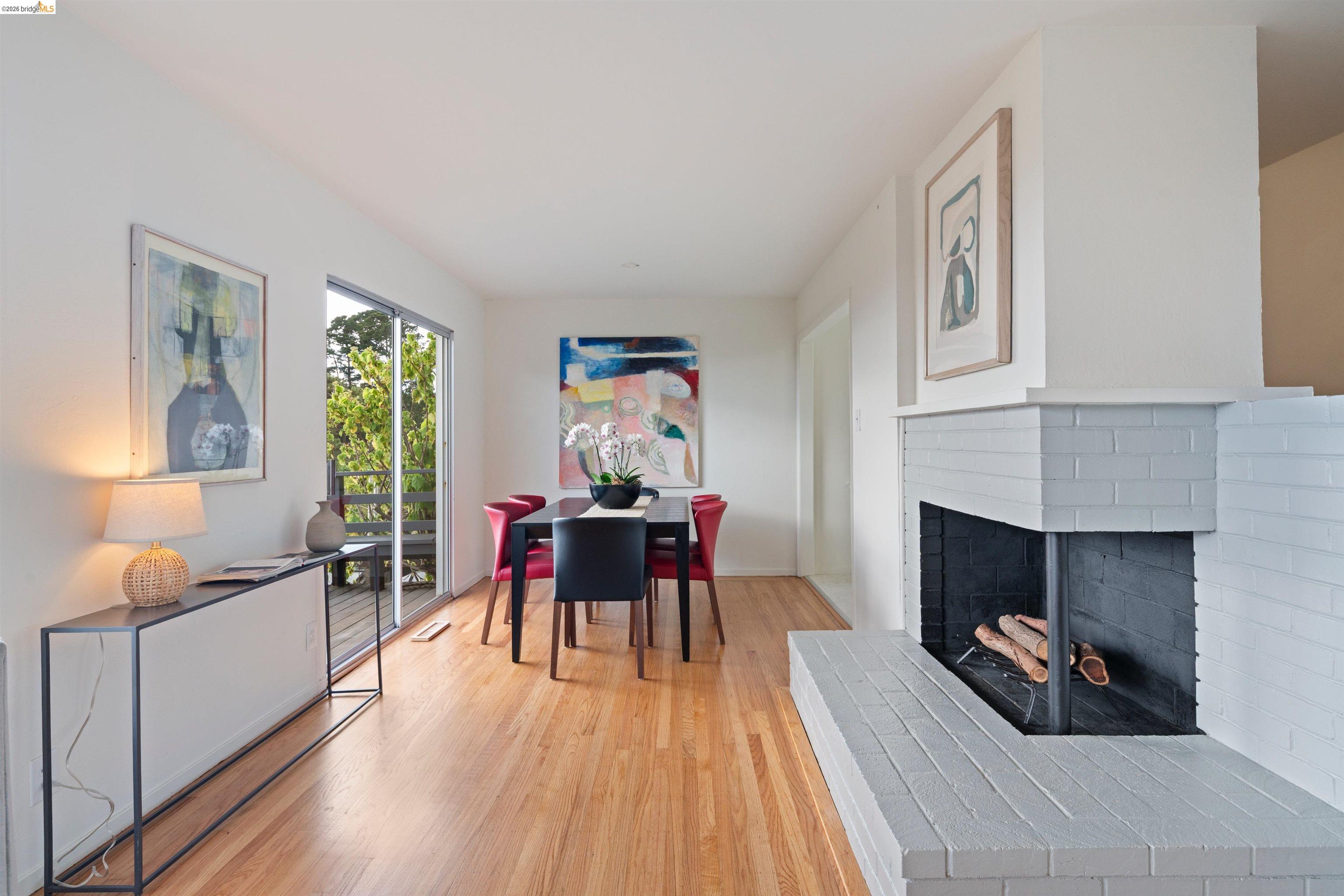 5941 Harbor View Ave