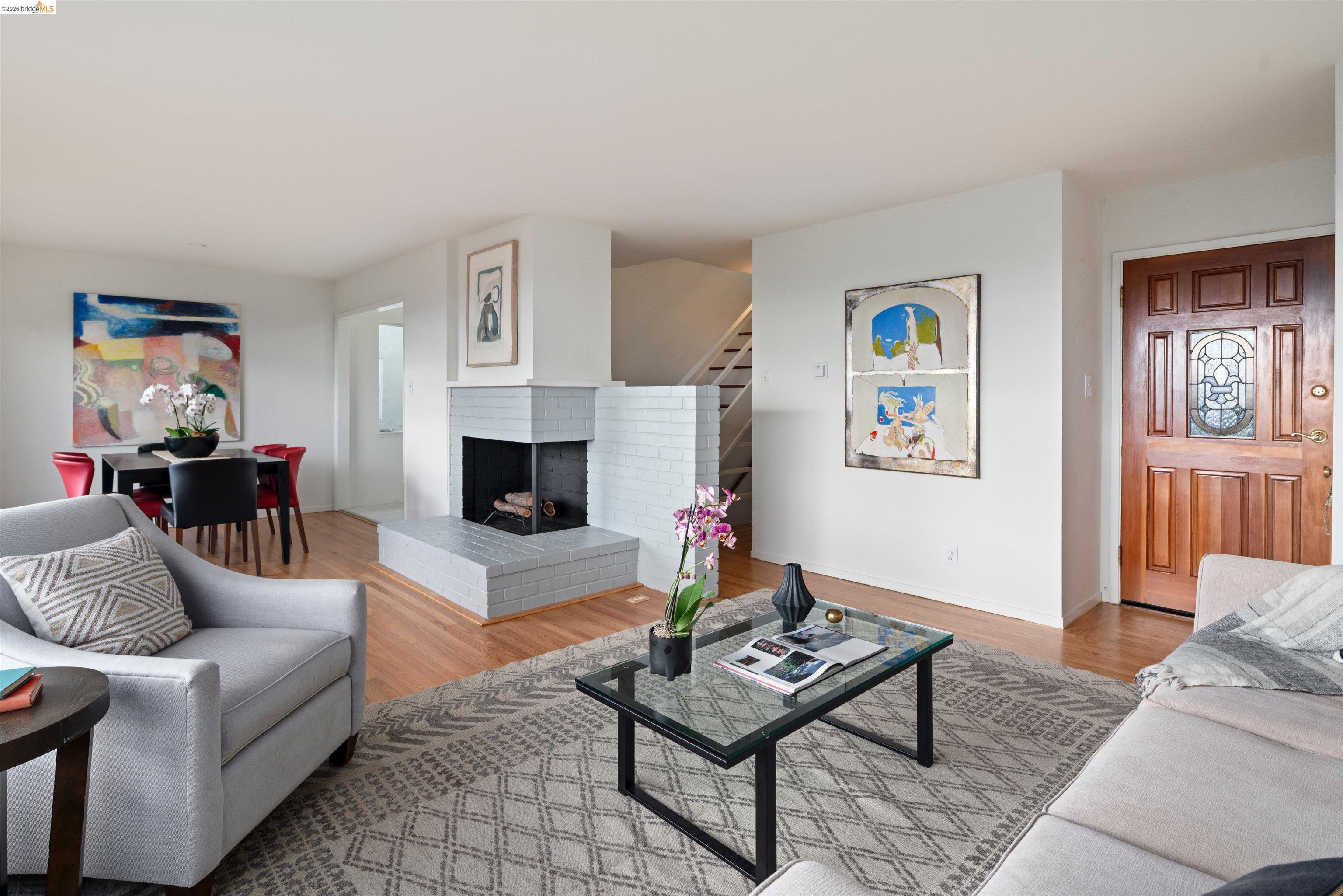 5941 Harbor View Ave