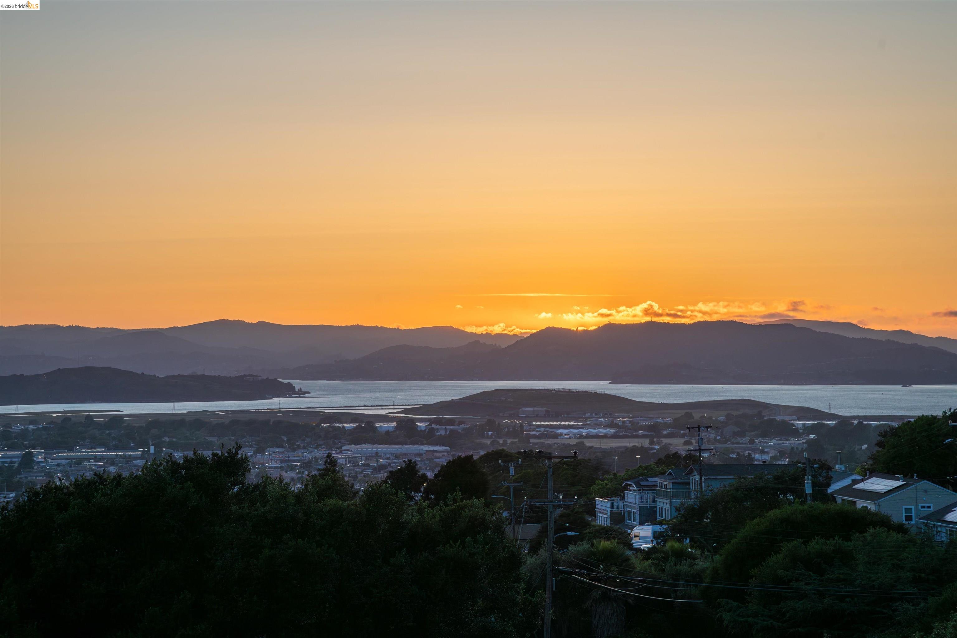 5941 Harbor View Ave