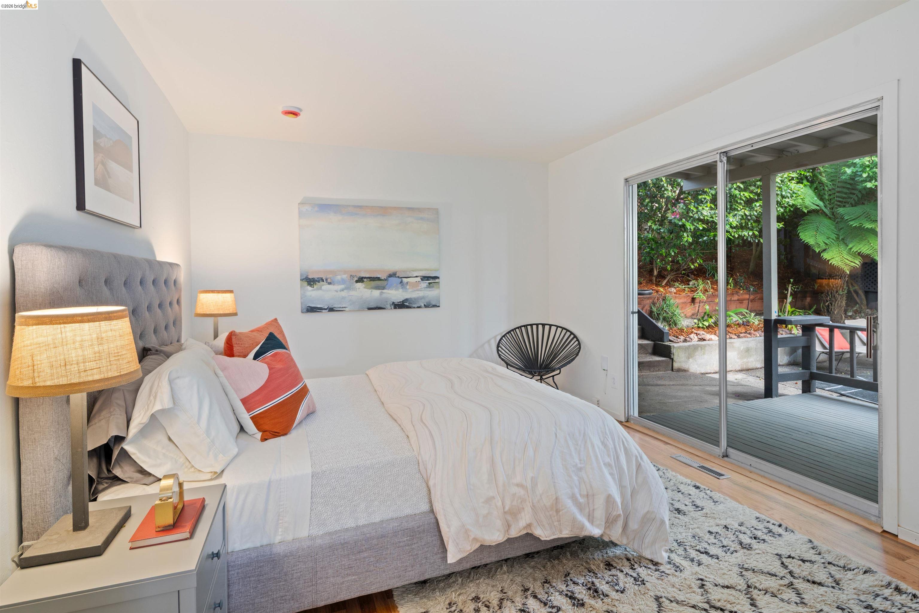 5941 Harbor View Ave