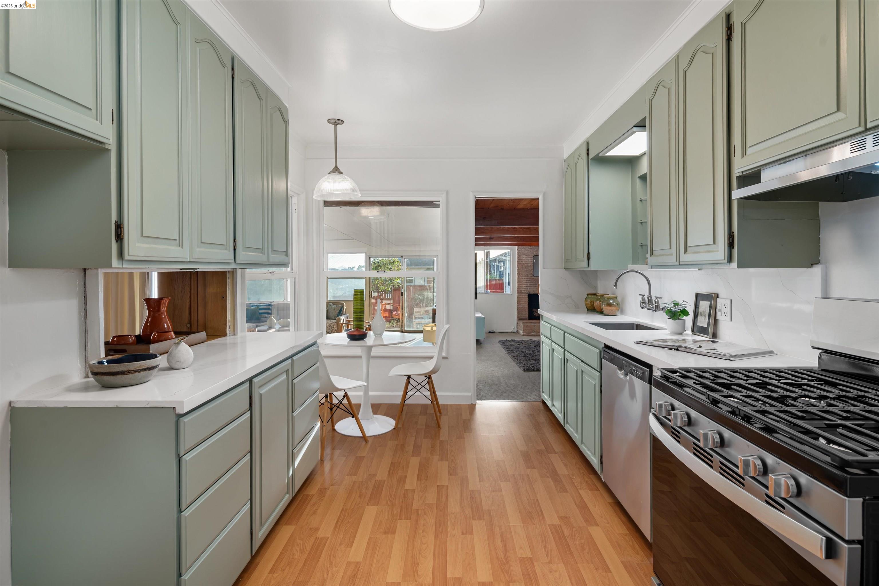 2313 Edith St