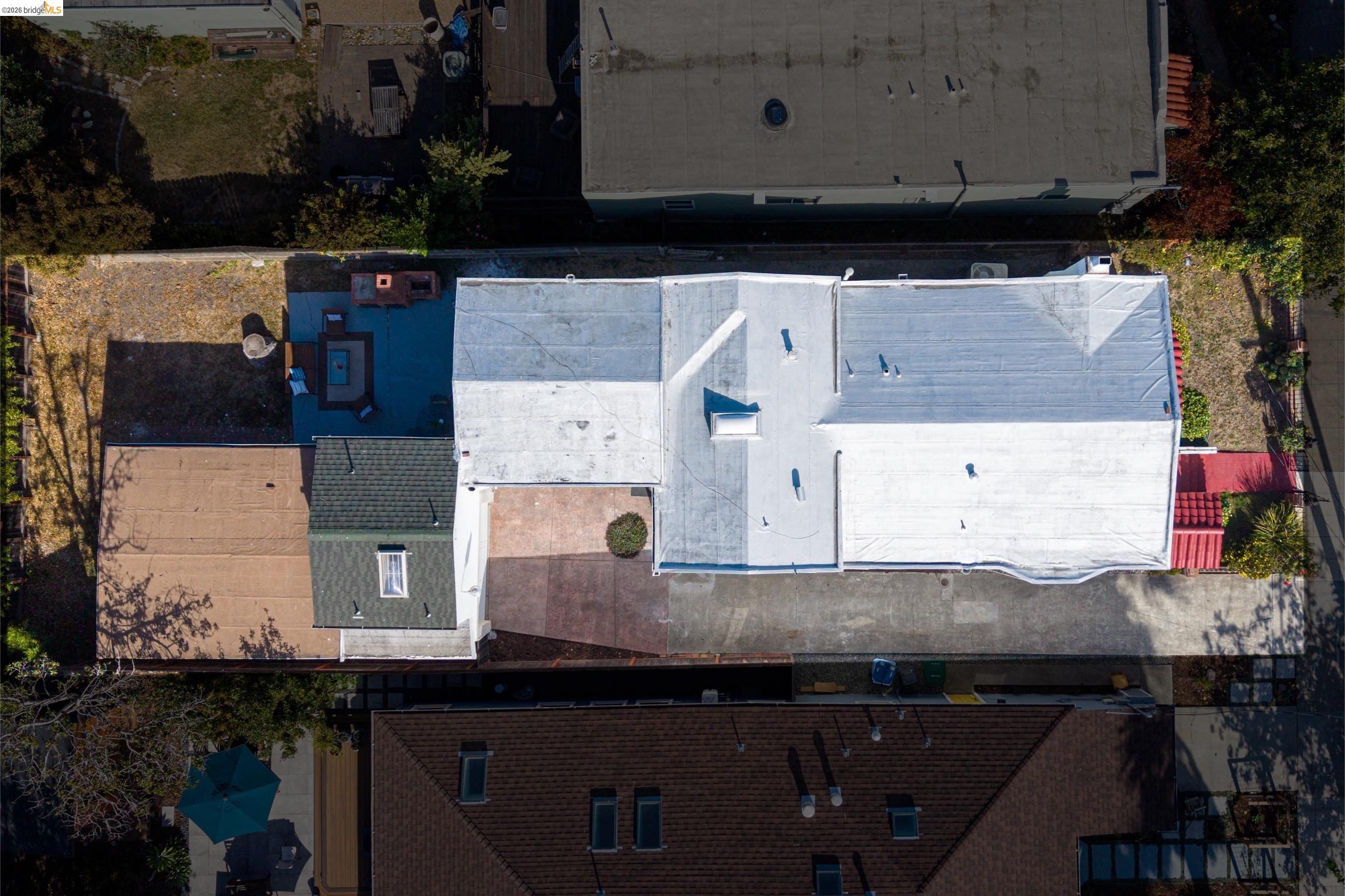 1527 Blake St