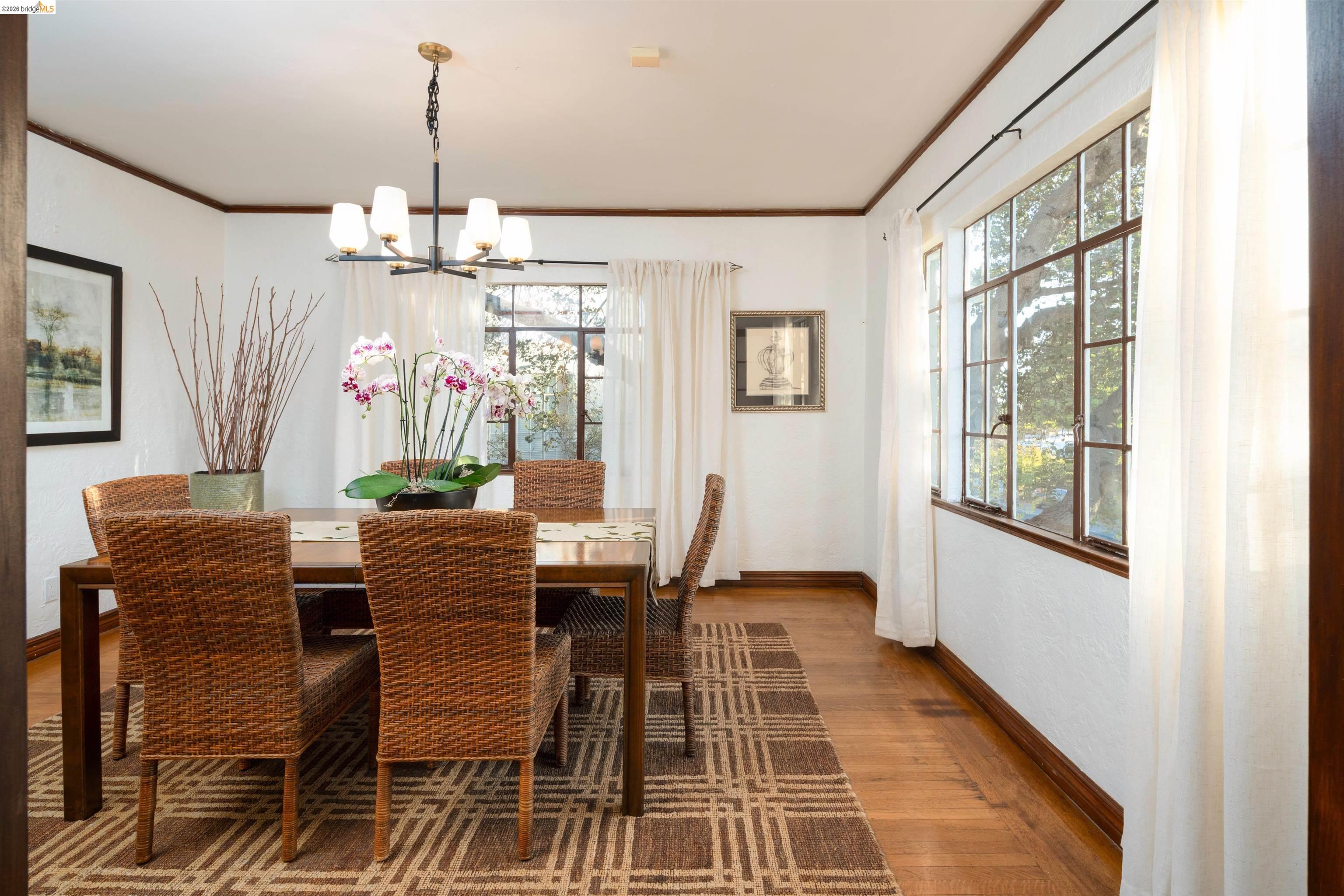 1101 Amador Ave