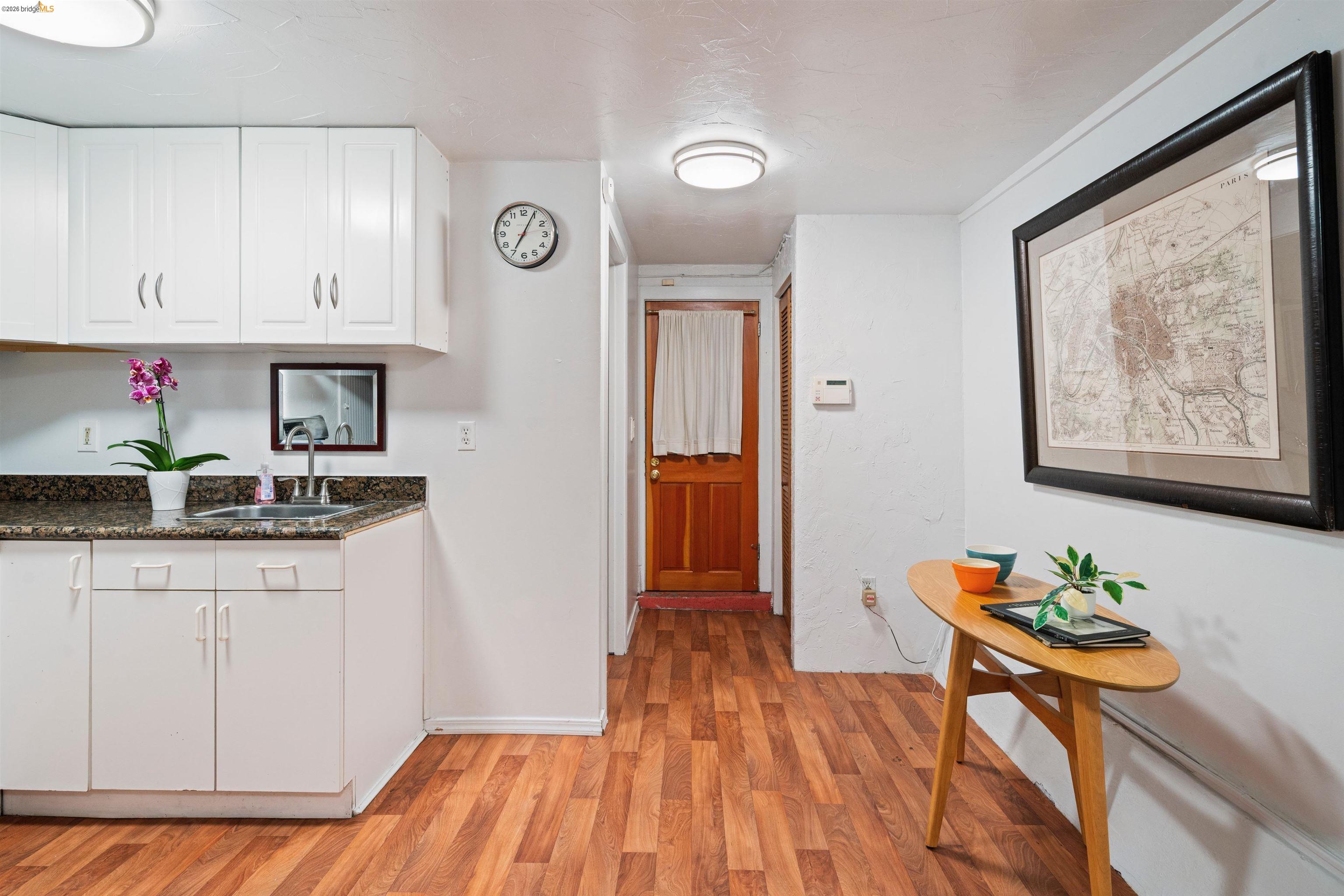 1101 Amador Ave