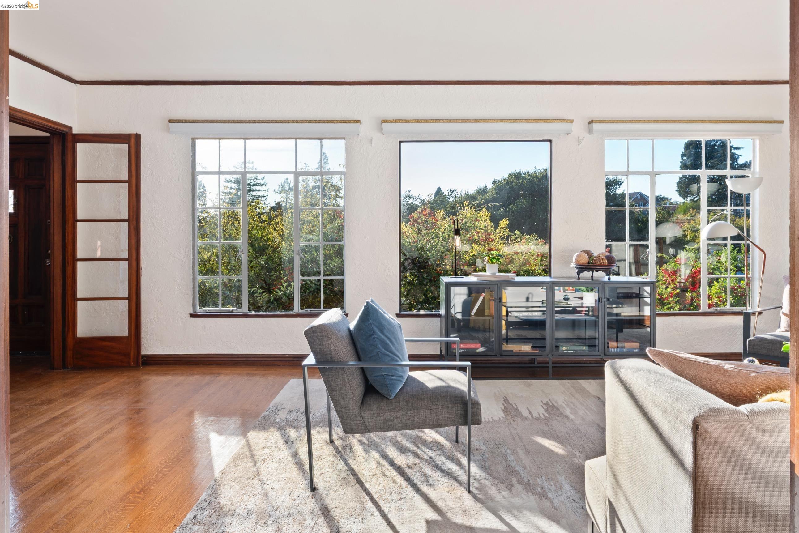 1101 Amador Ave