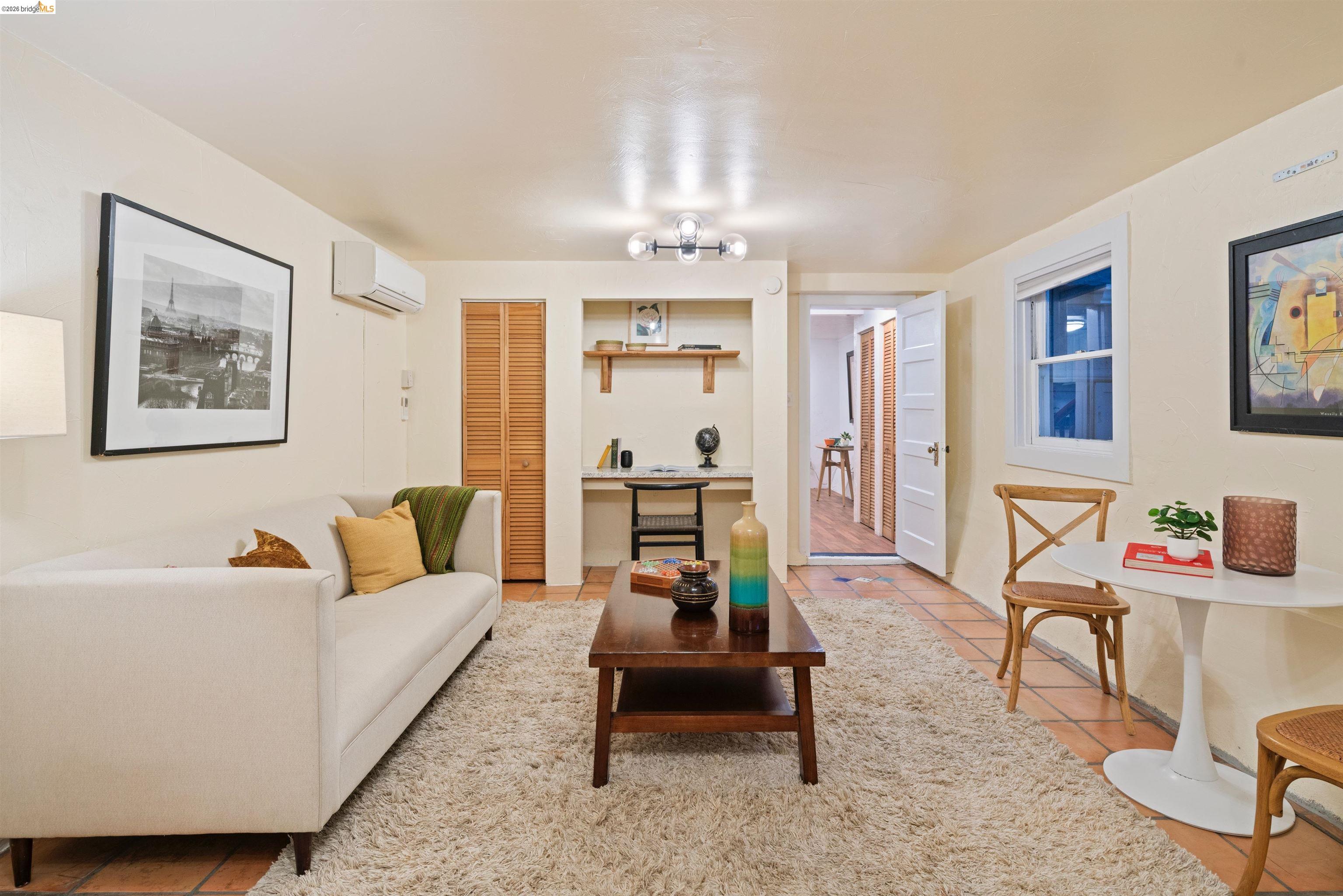1101 Amador Ave