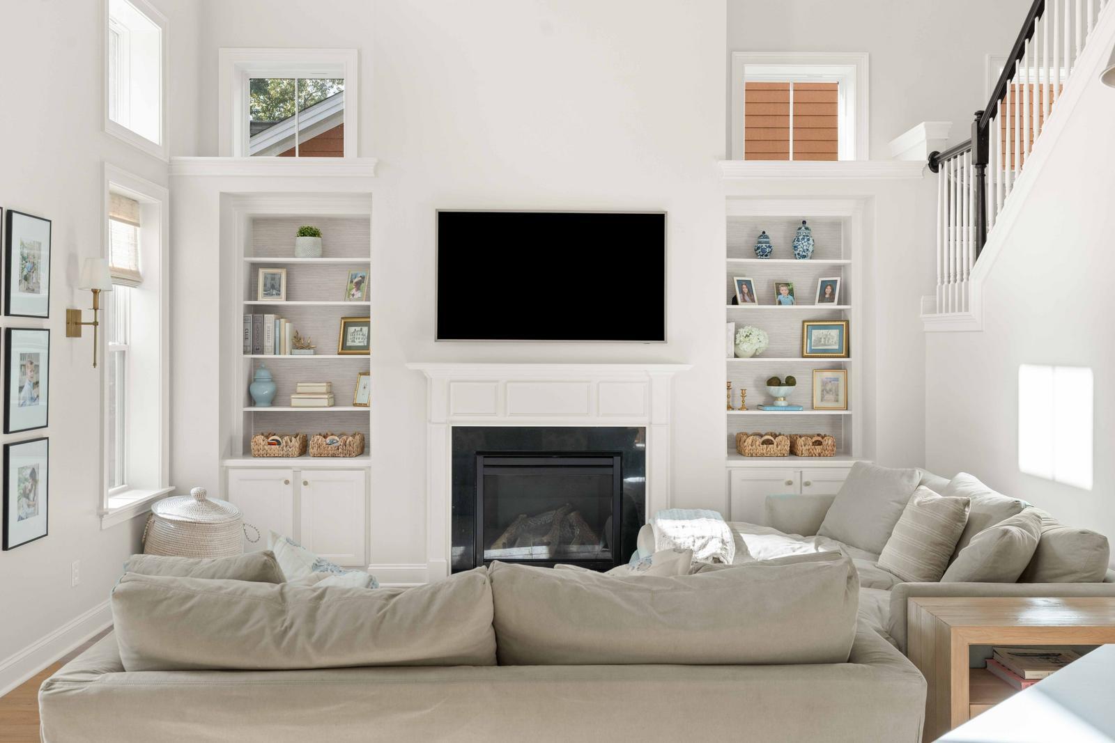 1777 Wellstead Street