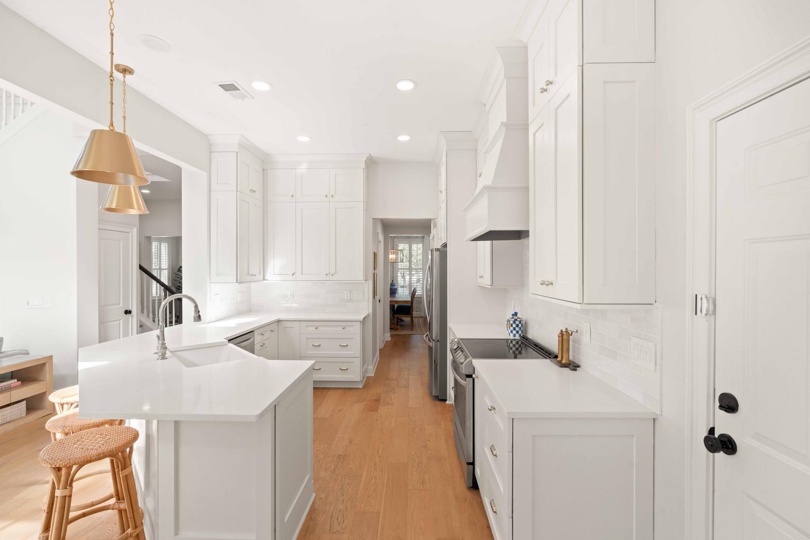 1777 Wellstead Street