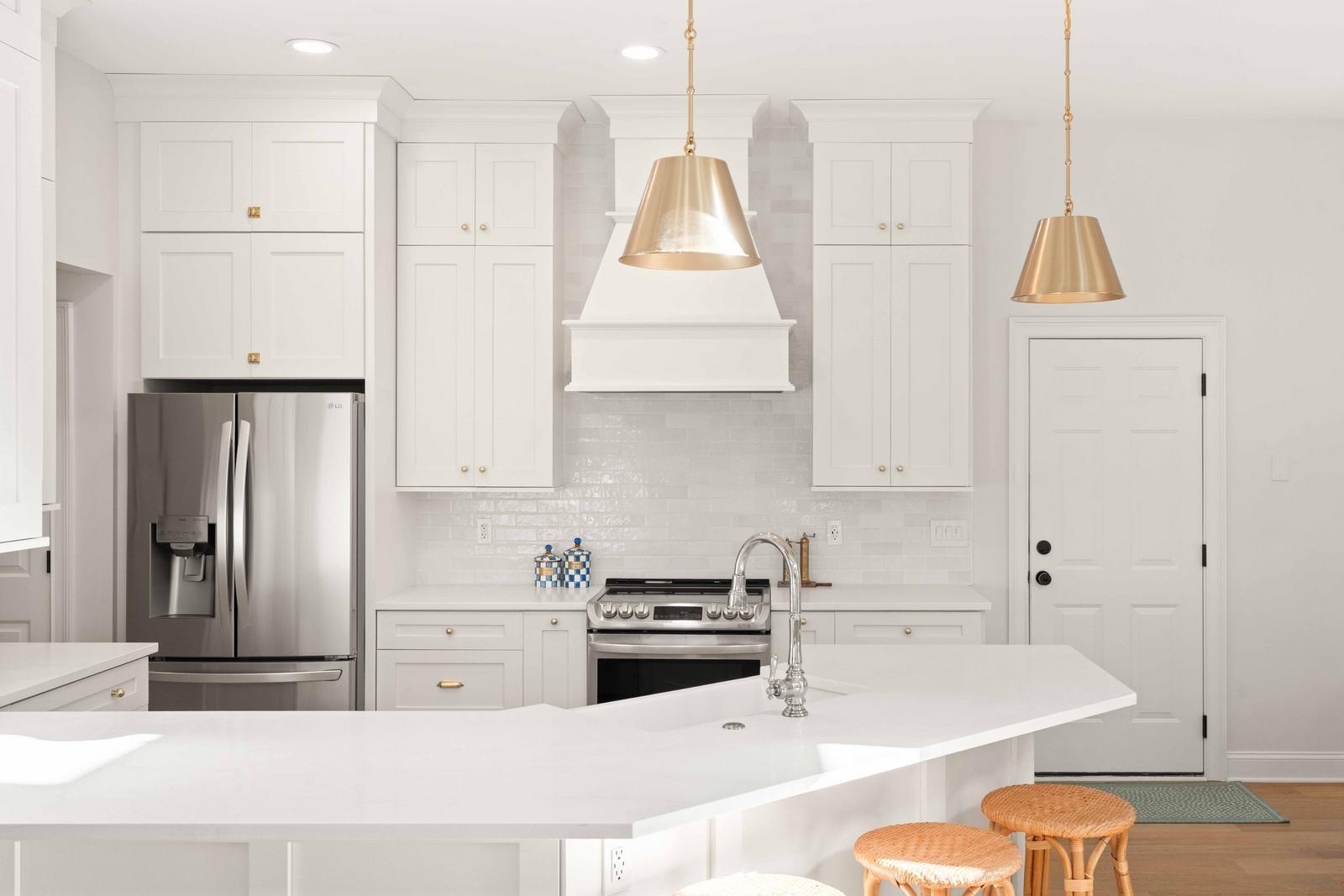 1777 Wellstead Street