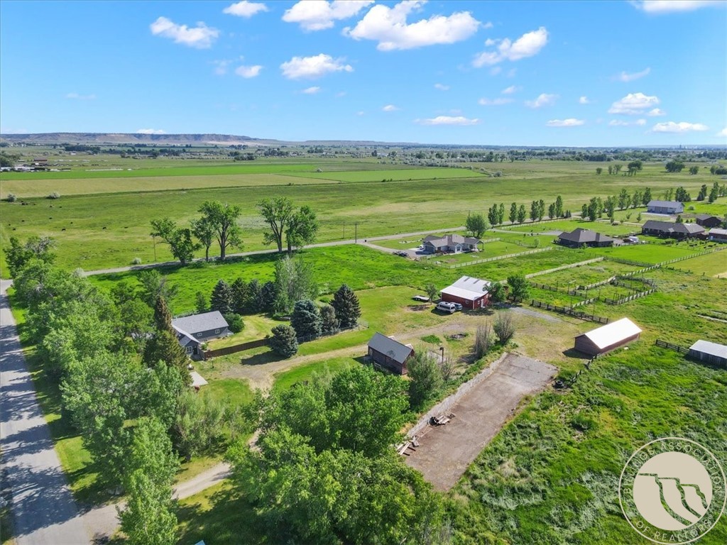 105 Schreiner Rd.