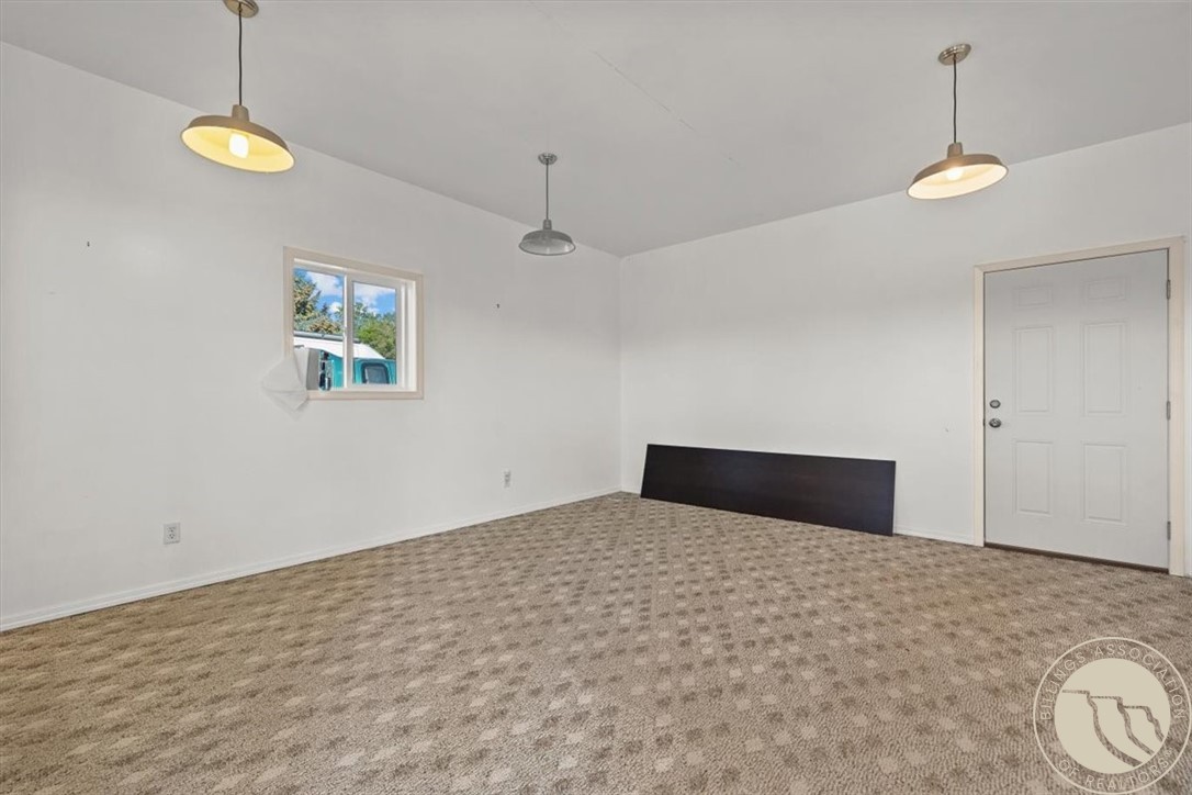 105 Schreiner Rd.