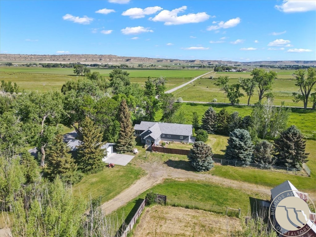 105 Schreiner Rd.