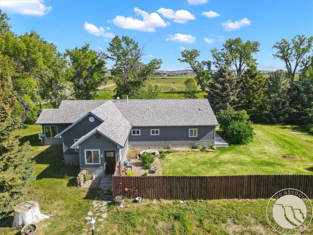 105 Schreiner Rd.
