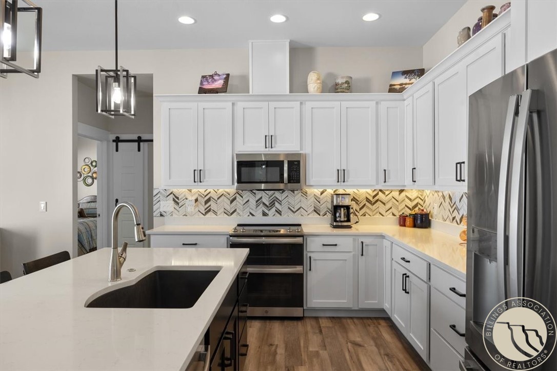 3110 Falcon Circle