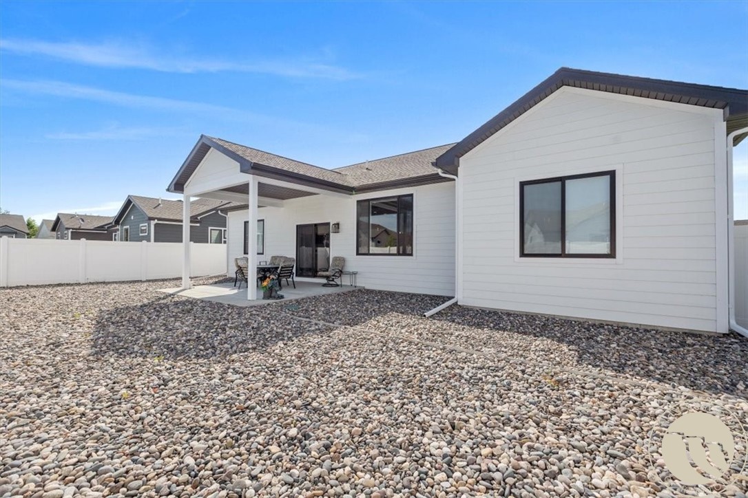 3110 Falcon Circle