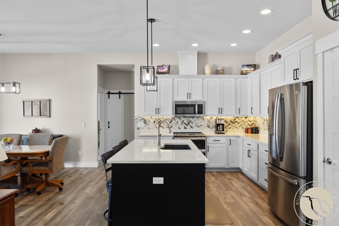 3110 Falcon Circle