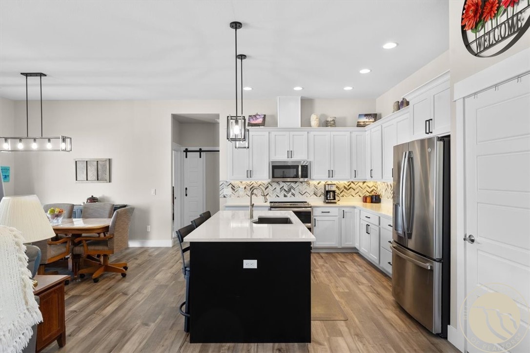 3110 Falcon Circle