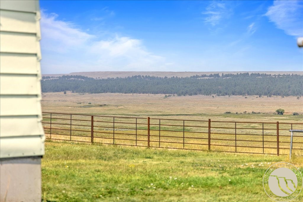 102310 US Hwy 87 S