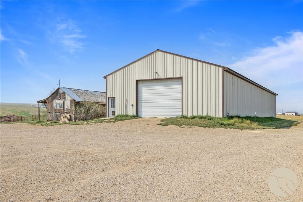 102310 HWY 87 E