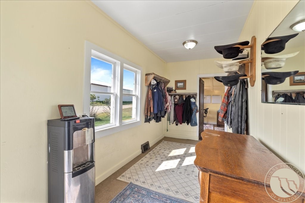 102310 HWY 87 E