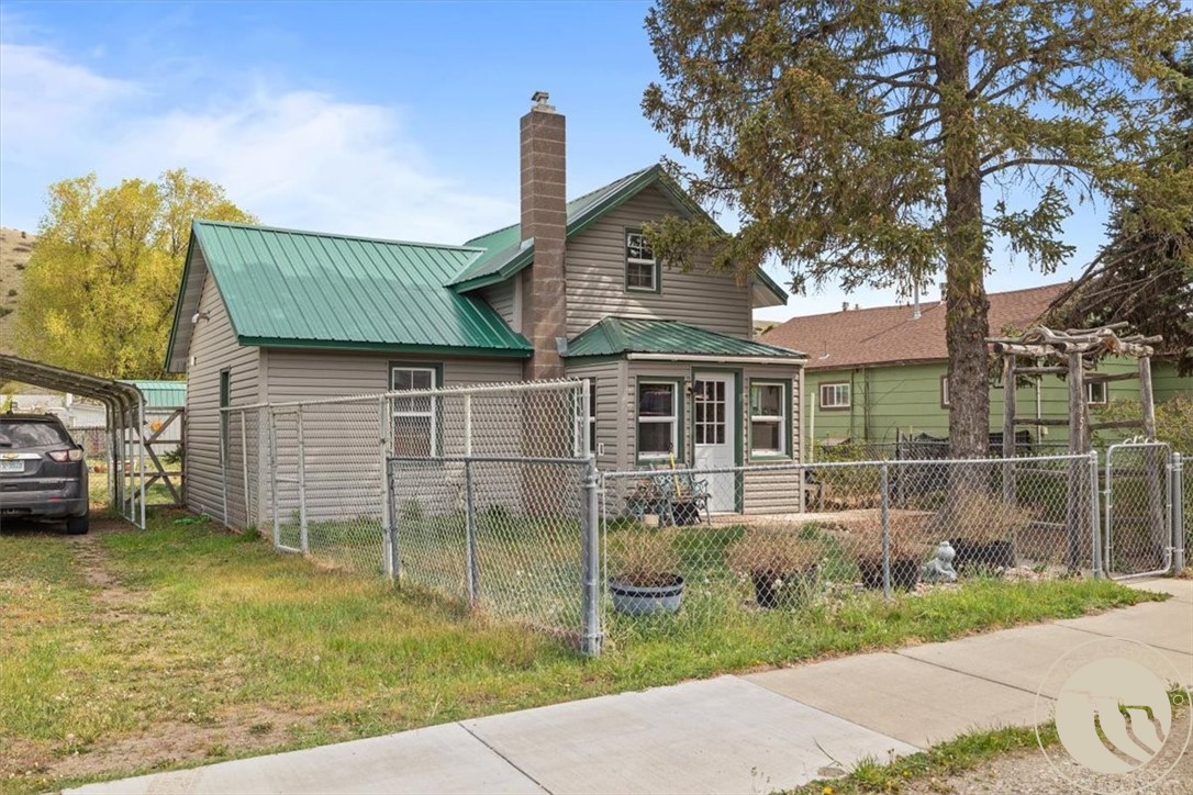 135 S Montana Avenue