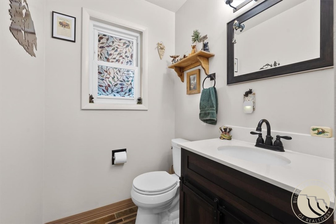 1722 Cheryl St.
