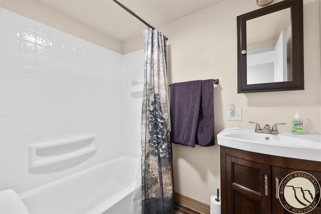 1722 Cheryl St.