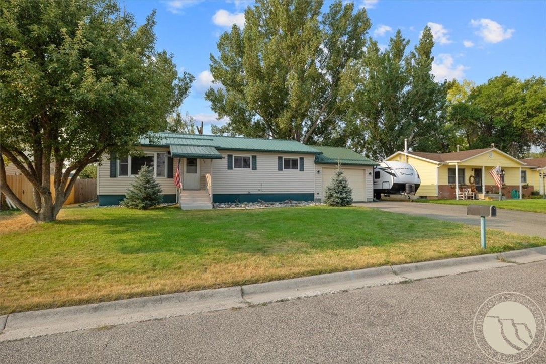 1722 Cheryl St.