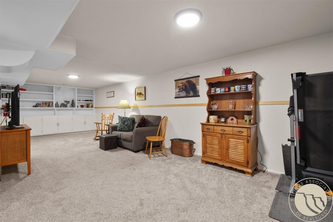1722 Cheryl St.