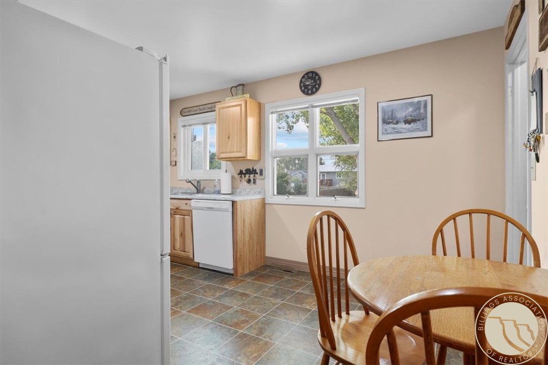 1722 Cheryl St.